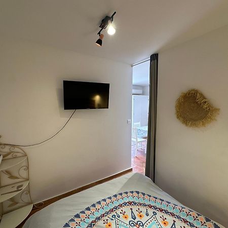 Superbe Emplacement , Terrasse Et Parking! 쎙뜨호뻬 외부 사진