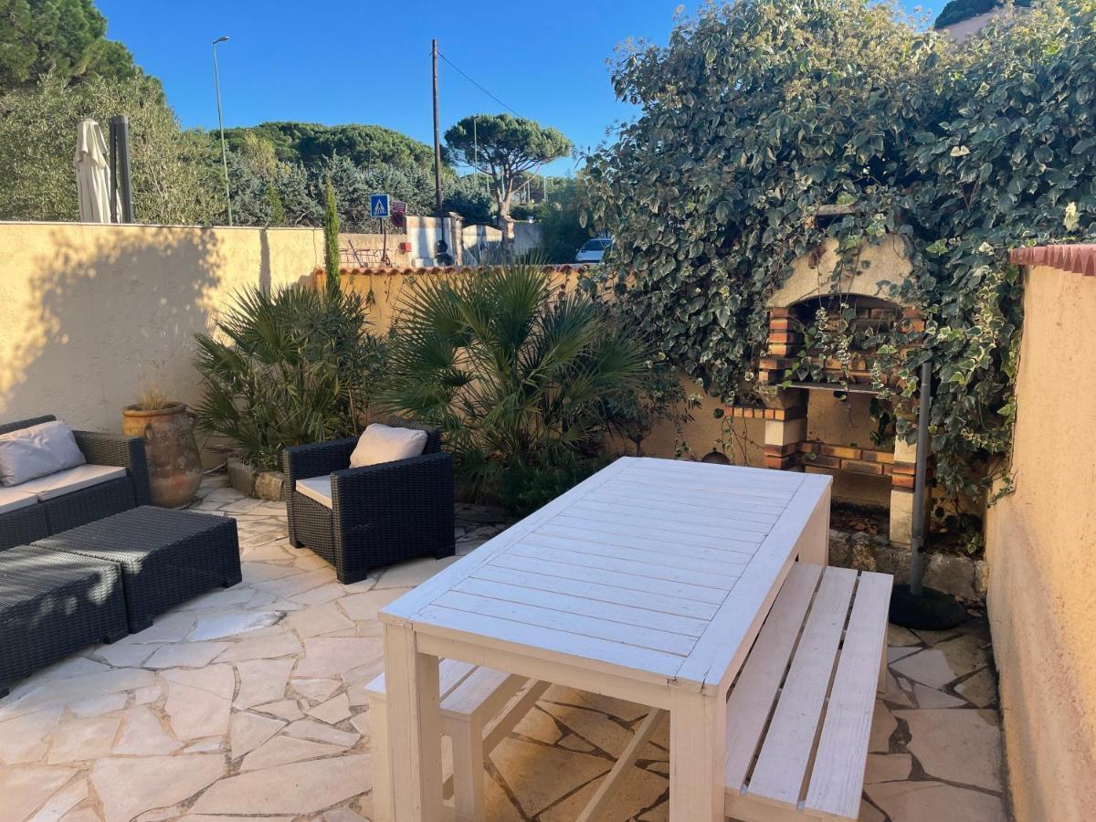 Superbe Emplacement , Terrasse Et Parking! 쎙뜨호뻬 외부 사진