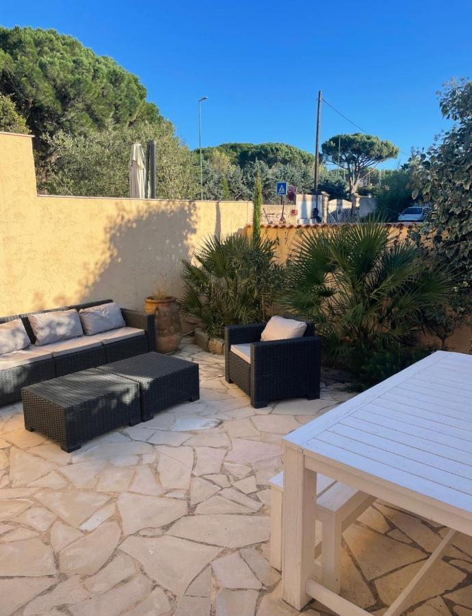 Superbe Emplacement , Terrasse Et Parking! 쎙뜨호뻬 외부 사진