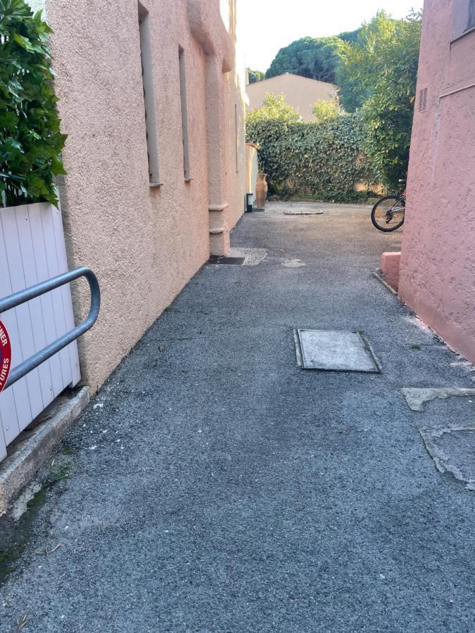 Superbe Emplacement , Terrasse Et Parking! 쎙뜨호뻬 외부 사진