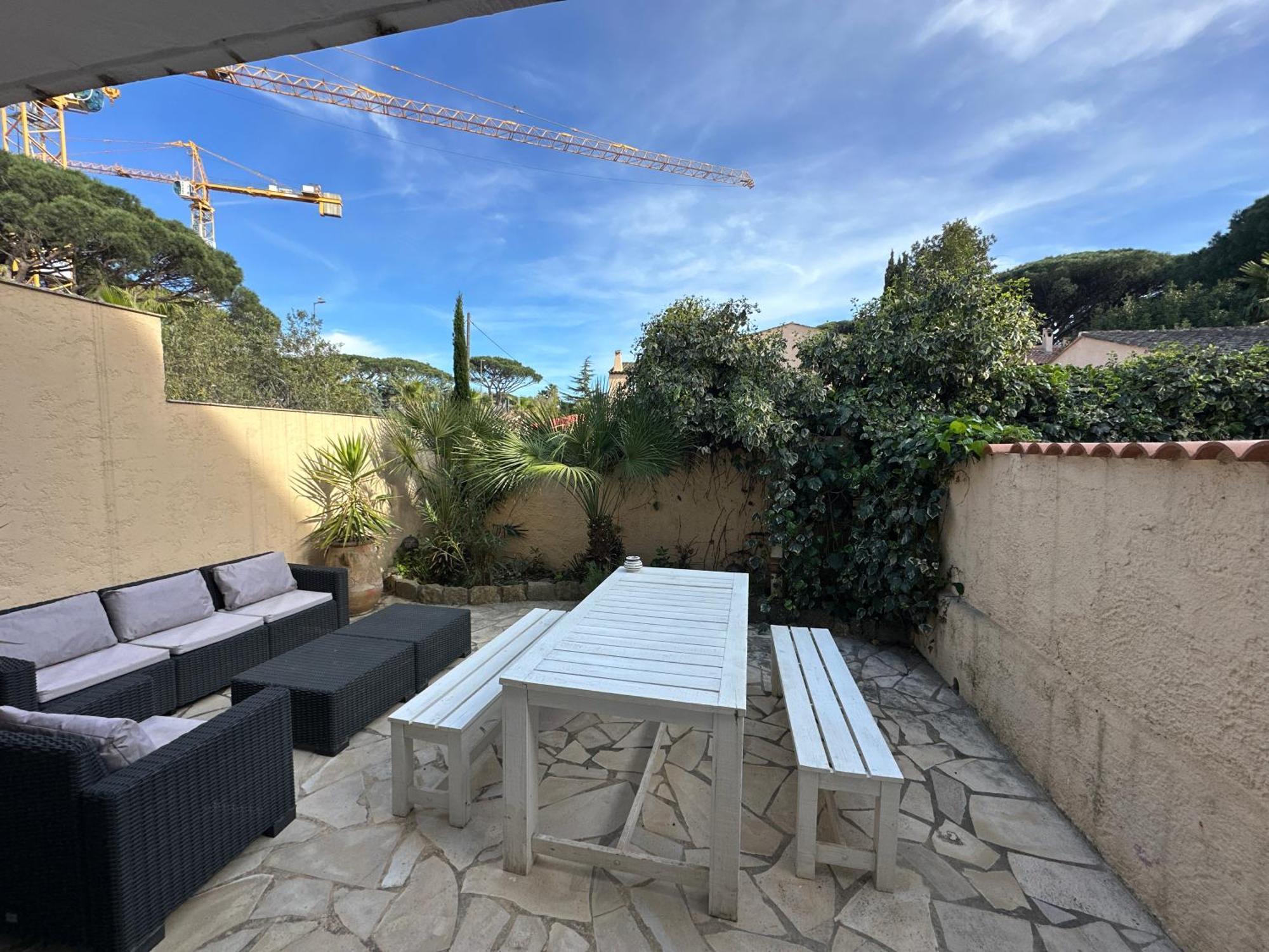 Superbe Emplacement , Terrasse Et Parking! 쎙뜨호뻬 외부 사진